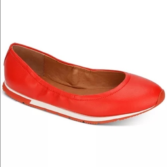 Gentle Souls by Kenneth Cole Mina Ballet Flat - Picture 1 of 11